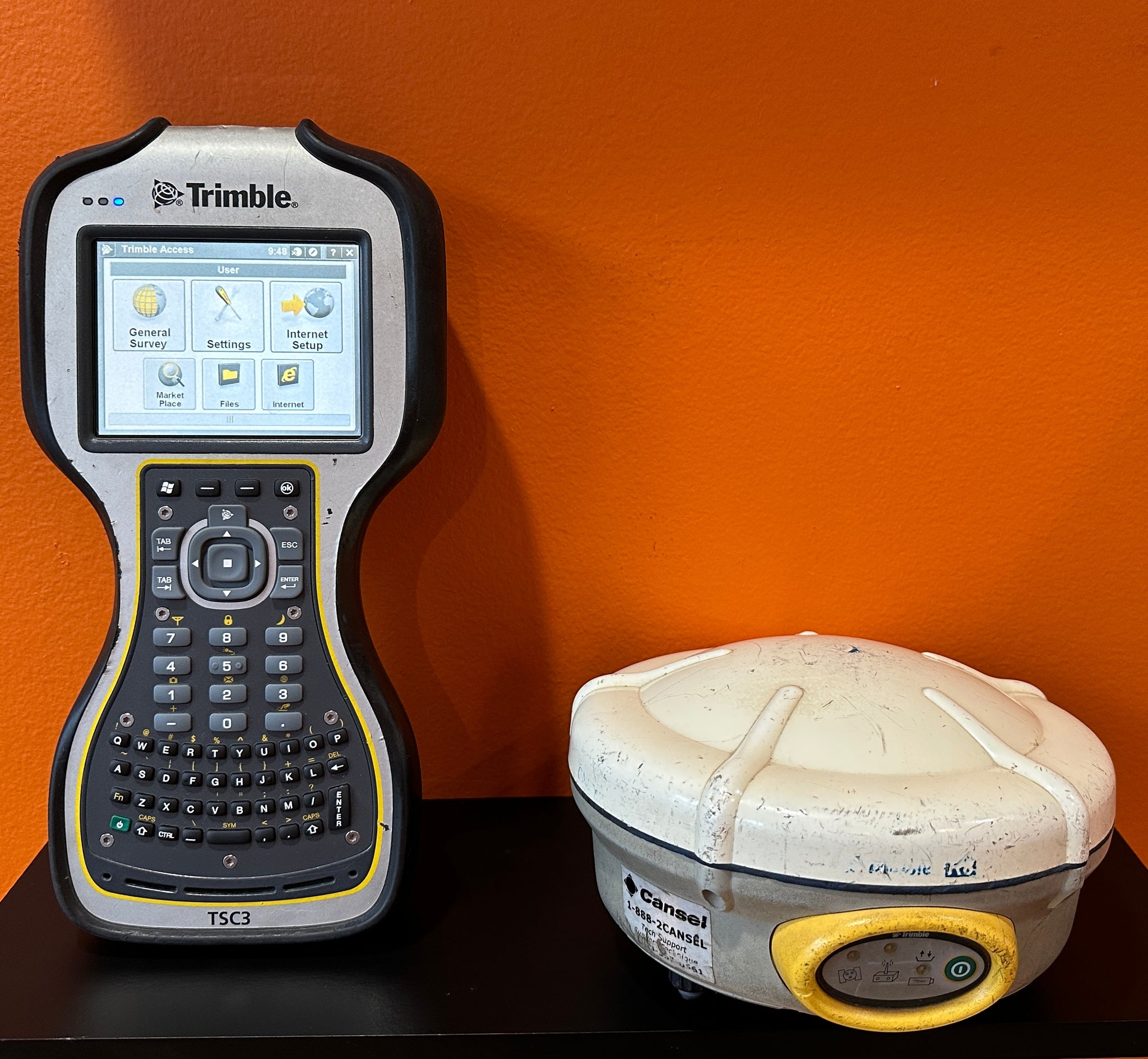 Pre-Owned Trimble R8 GNSS Kit – HorizonMeasurements